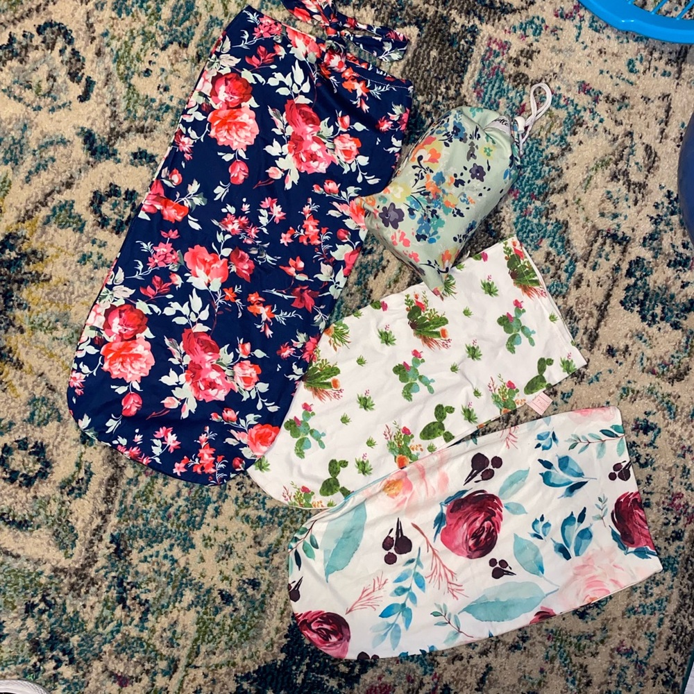 4 Newborn Swaddles